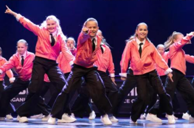 Dans- & Toneelshow van Dance & Fitness Leeflang Koning