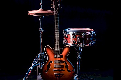 PX Muziekfabriek Presenteert...